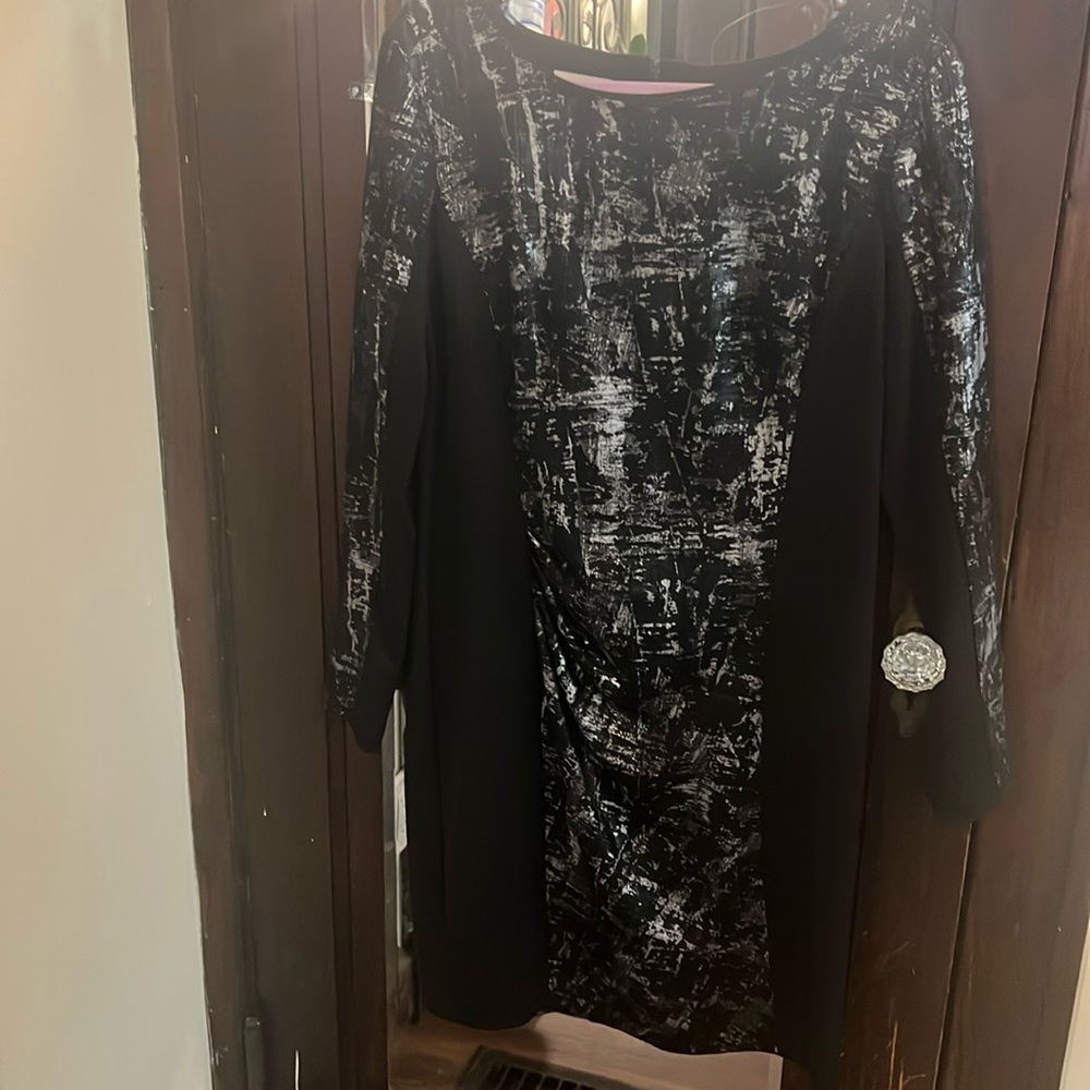 Donna Morgan Body Con Dress